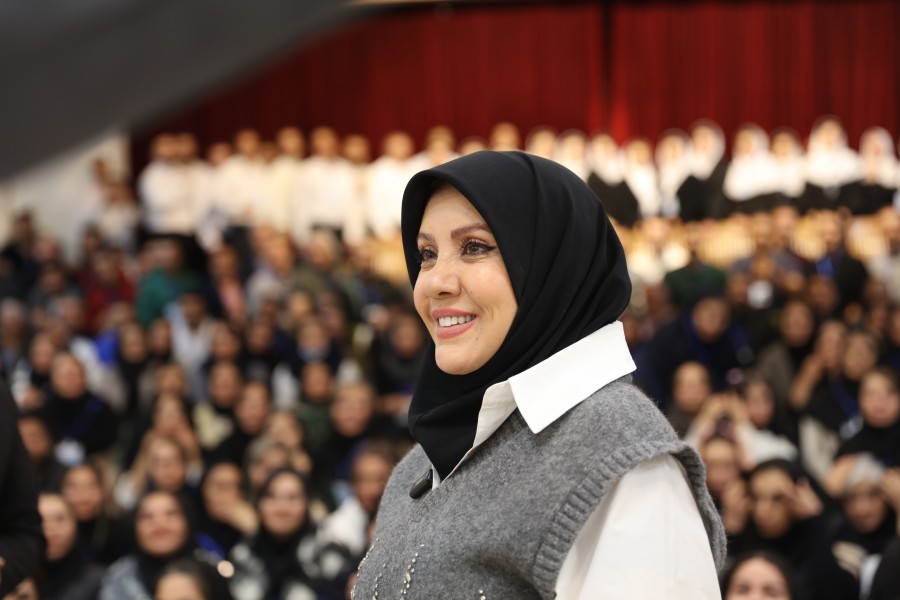 بازنگری‌ها (آنلاین)